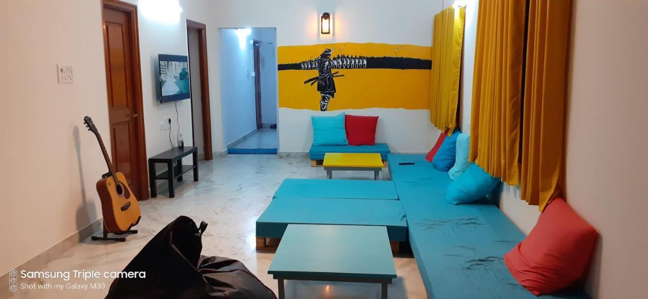 העיר בנגלור The Hood Hostel מראה חיצוני תמונה