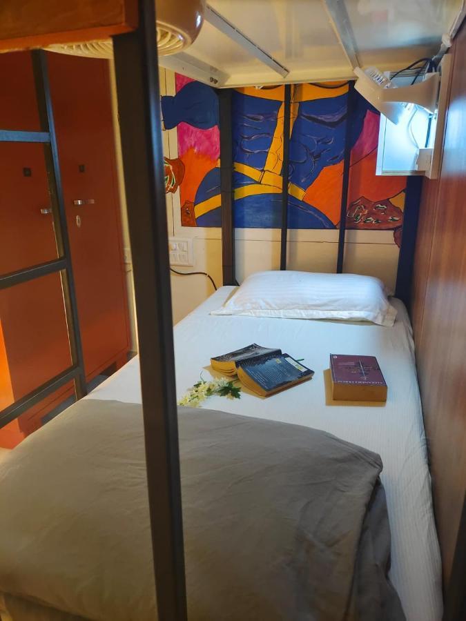 העיר בנגלור The Hood Hostel מראה חיצוני תמונה